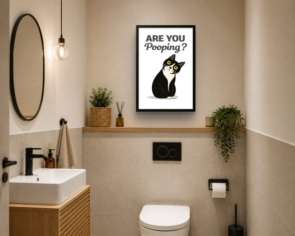 Affiche Encadrée "Are You Pooping?" – Chat Humoristique pour WC