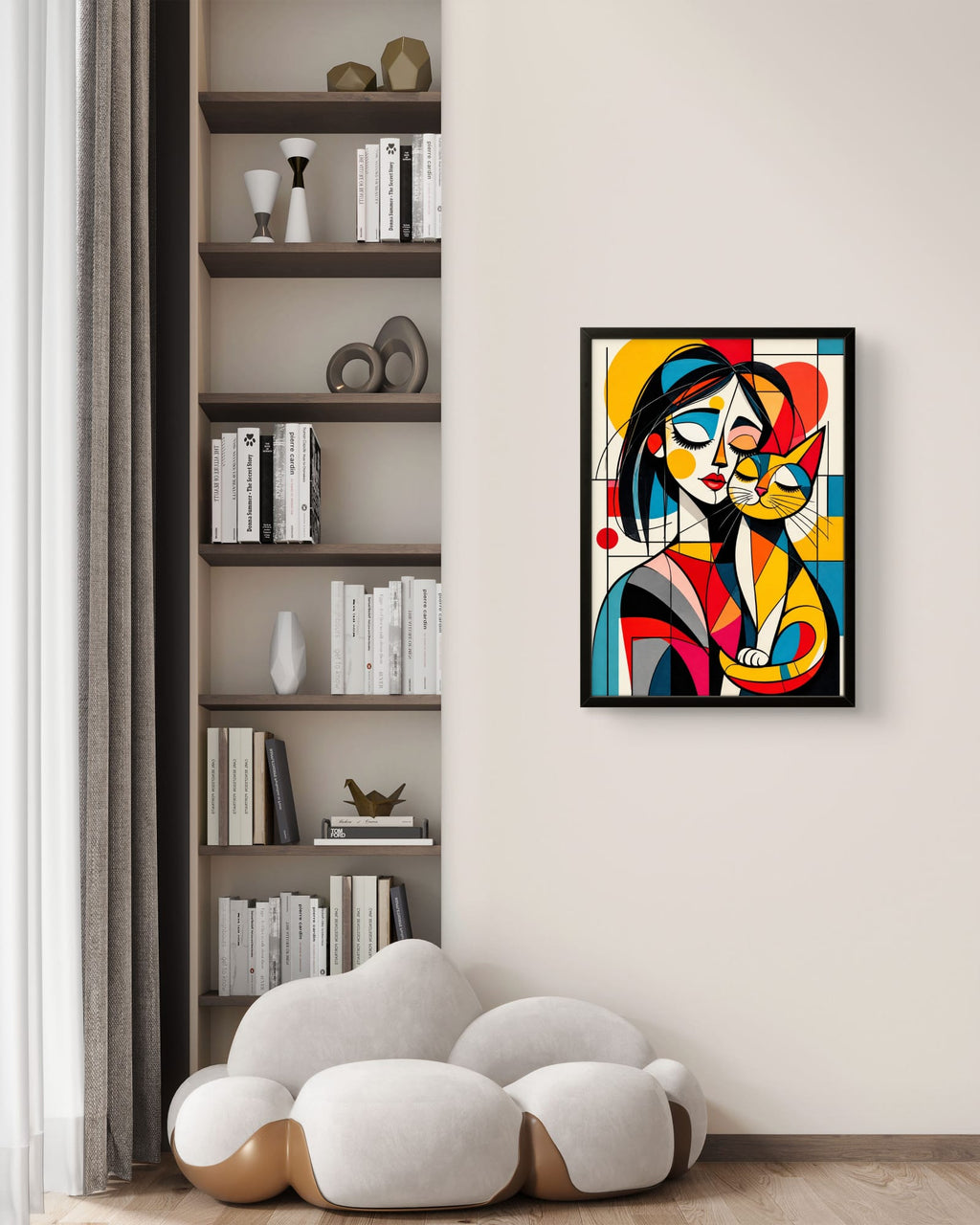 Tableau femme et chat en art géométrique coloré dans une décoration murale